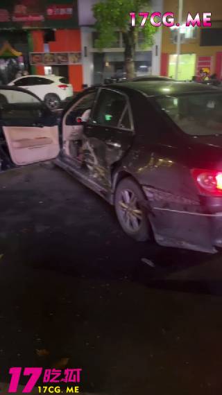 打架4.jpg 打架4.jpg