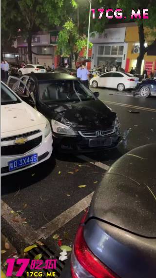 打架1.jpg 打架1.jpg