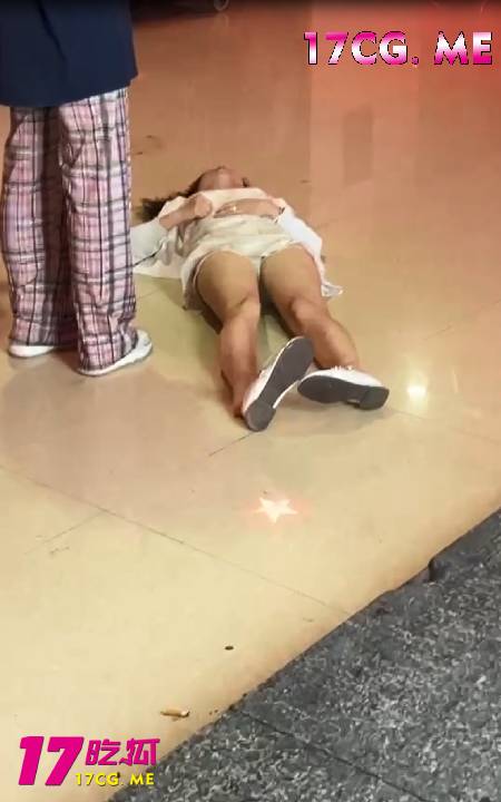 耳光1.jpg 耳光1.jpg