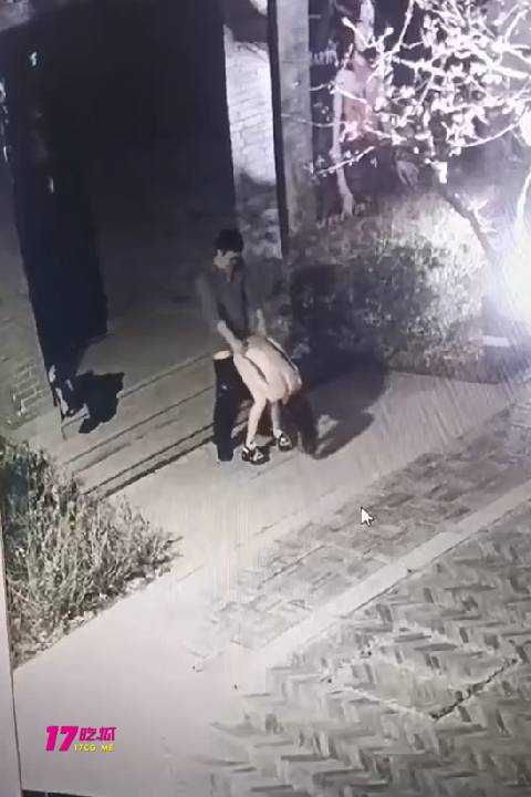 rr62401-2.jpg rr62401-2.jpg