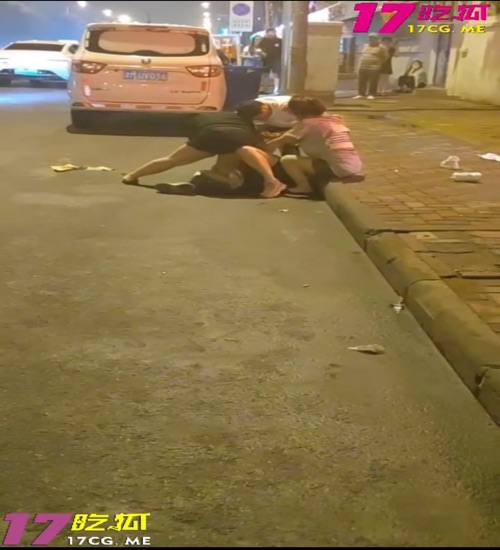 62201-2.jpg 62201-2.jpg