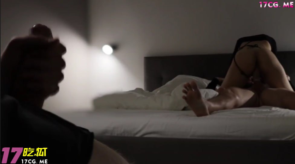 70819-2.jpg 70819-2.jpg