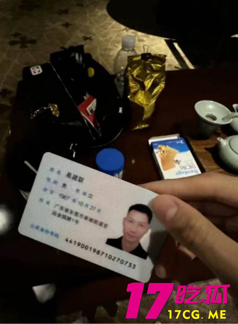 10-19-11-4.jpg 10-19-11-4.jpg