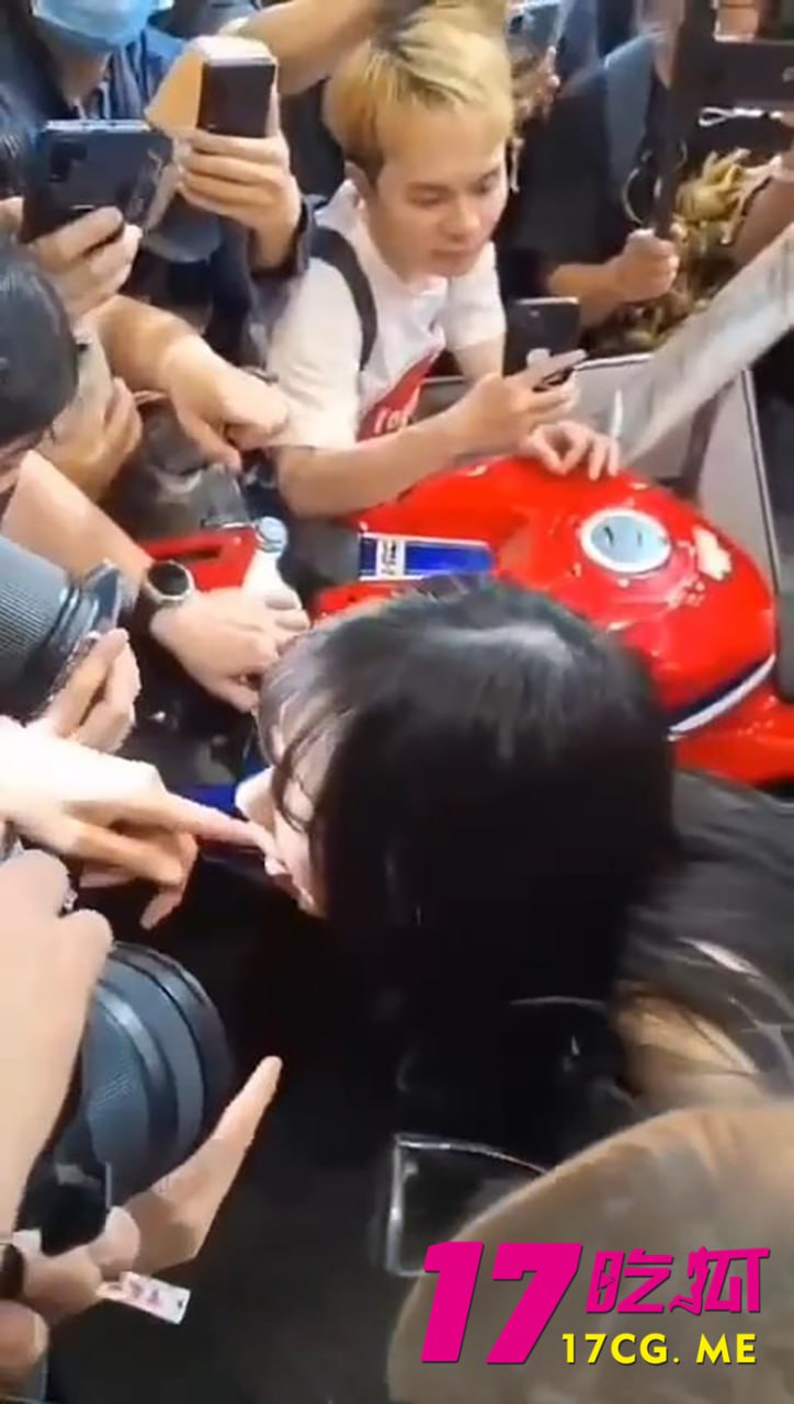 4-26-3-2.jpg 4-26-3-2.jpg